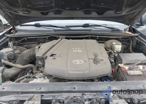 2015 Toyota Tacoma Prerunner V6 z USA, uszkodzony, nr VIN 3TMJU4GN7FM177409